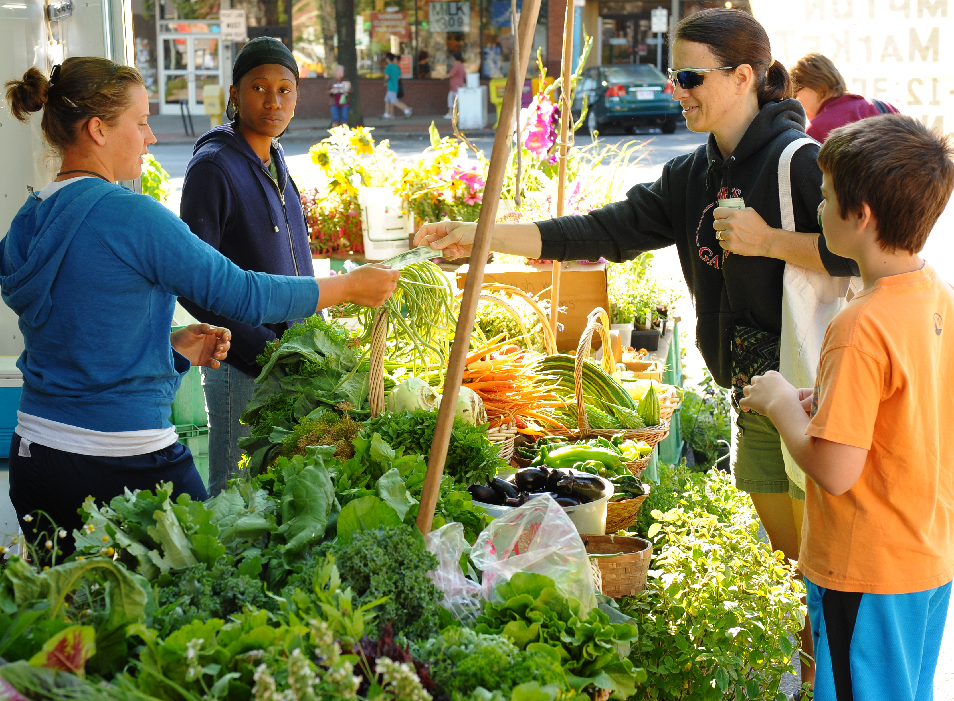 Farmers' market transaction